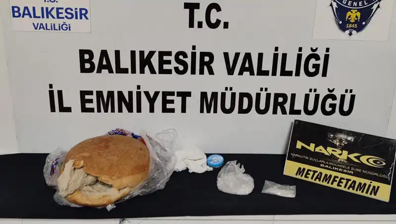 Ekmeğin İçine Gizlenen Uyuşturucu İle 5 Kişi Tutuklandı
