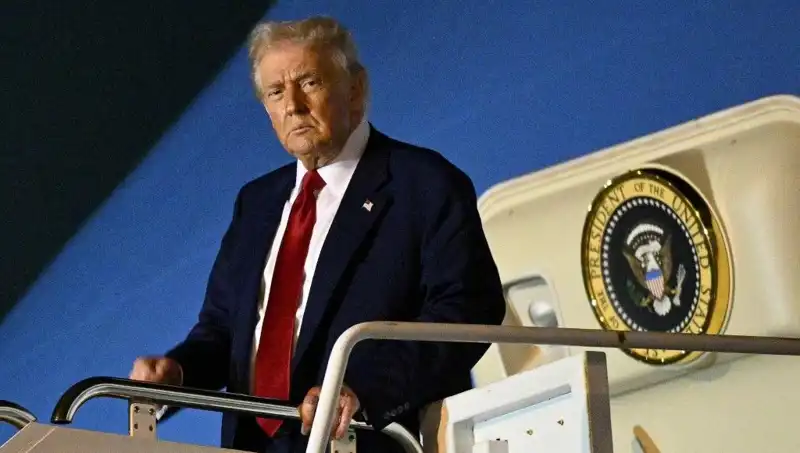 Trump, Lahey'deki NATO Zirvesi'nde Beklenmedik Gelişmelerle Karşılaşacak