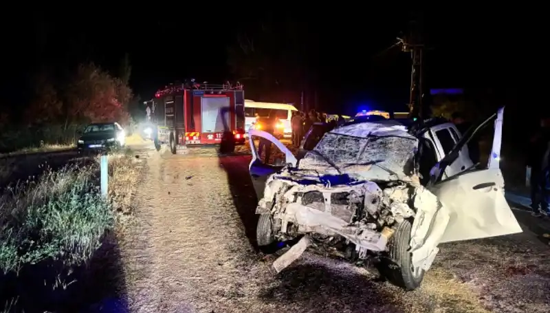 Ciple Traktör Çarpıştı: 5 Yaralı, Seyirci Gözyaşlarına Boğuldu!