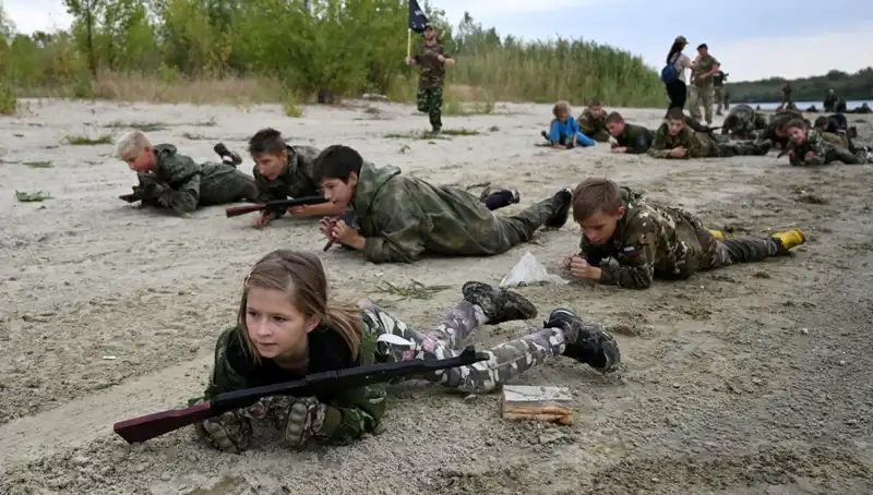 Rusya’nın Gizli Askeri Kamplarında 8 Yaşındaki Çocuklar Eğitim Alıyor