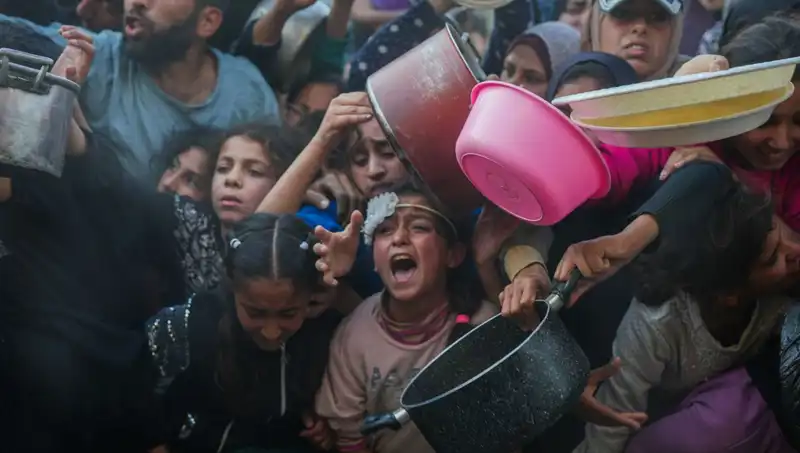 Gazze'de Açlık Krizi derinleşiyor: Un Stokları Tükendi, Umutlar Azalıyor