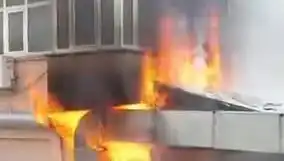 İstanbul'da Kafede Çıkan Yangın, Alevlere Müdahale Devam Ediyor!