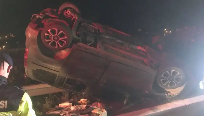Osmaniye'de Feci Kaza: Otomobil TIR’a Çarpınca Beş Kişi Yaralandı!