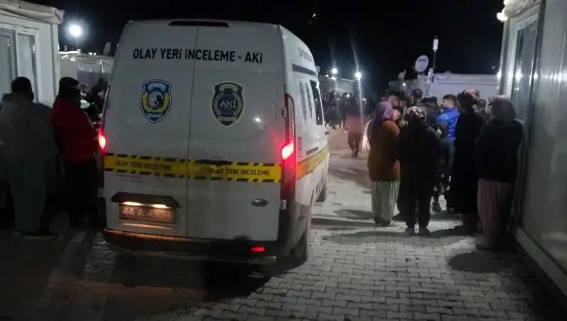 Husumet Dolu Kavga: Sıcak Sokakta Kan Döküldü!