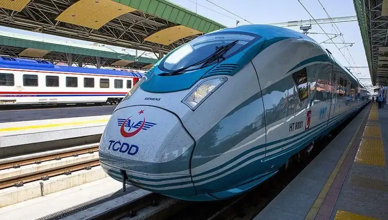 TCDD, 140 Kursiyer Makinist Alımı İçin Başvuruları Bekliyor