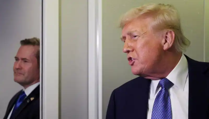 Trump’ın Geçmişte Sızdırdığı Planlar Sonrası Mike Waltz Görevden Alındı!