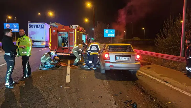 Kamyona Arkadan Çarpan Sürücü Hayat Mücadelesi Veriyor: İşte O Kaza Detayları