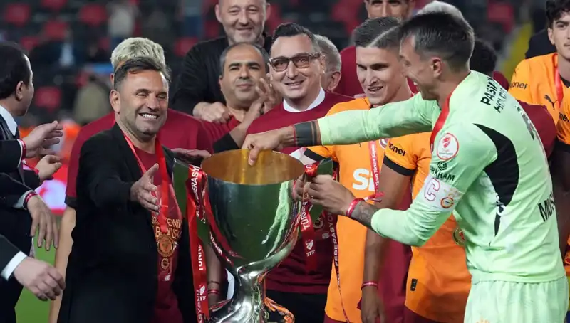 Okan Buruk, Galatasaray'daki Hedeflerini Duyurdu: Şampiyonluk Yolu Açık!