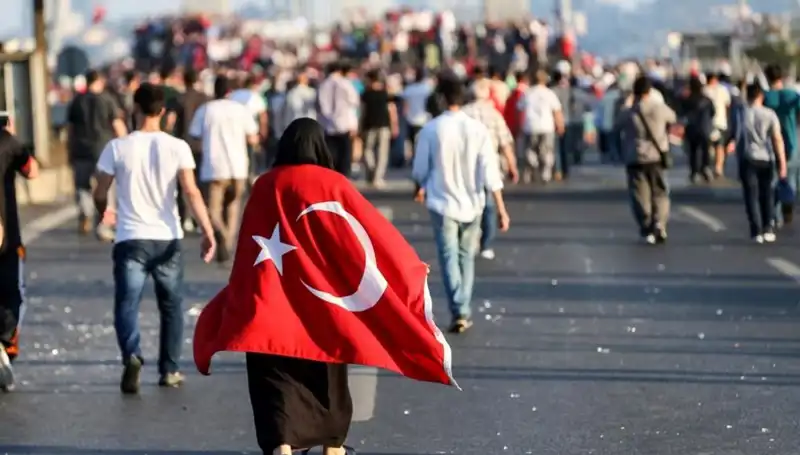 15 Temmuz Demokrasi Şehitleri Anısına Kabineden Çarpıcı Mesajlar
