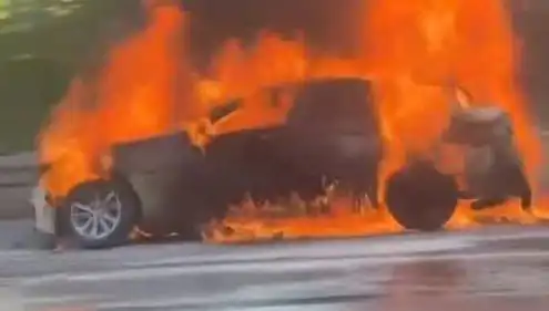 15 Temmuz Şehitler Köprüsü’nde Araç Yangını: Trafikte Kaos ve Çalışmalar