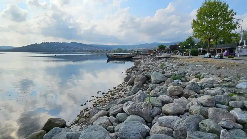 Sapanca Gölü'ndeki Su Seviyesindeki Düşüş: Nedenleri ve Etkileri