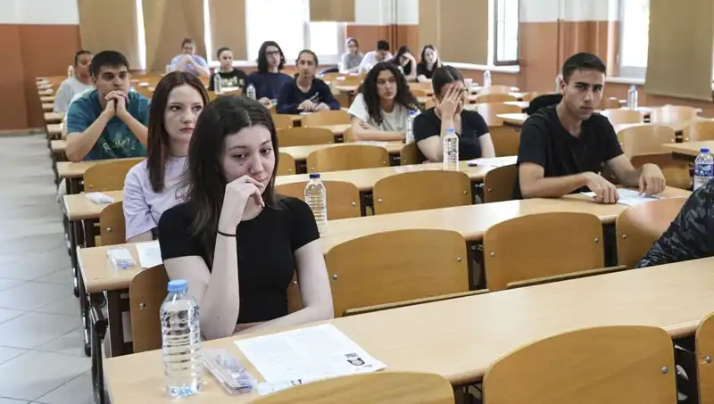 YKS Sonuçları Açıklandı: Öğrencilerin Geleceği İçin Hangi Kapılar Açıldı?