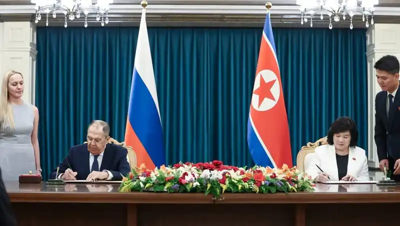 Rusya’nın Kuzey Kore ile Yeni İlişkileri: Lavrov’un Kritik Ziyareti