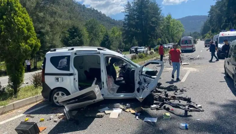 Marmaris'te Feci Kaza: Hayatlarını Kaybedenler ve Yaralılar Var!