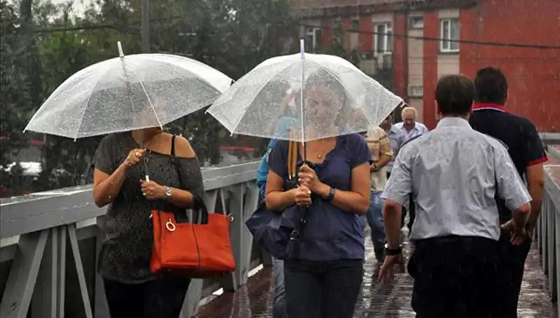 Sıcaklık ve Sağanak Uyarısı: Vatandaşlar Dikkat! Hava Durumu Değişiyor