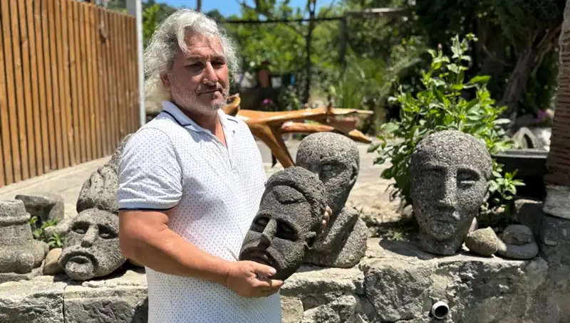 3 Günde Yaptığı Eserlerle Göz Kamaştırıyor: Tarih Sanatı Yeniden Yaşatıyor